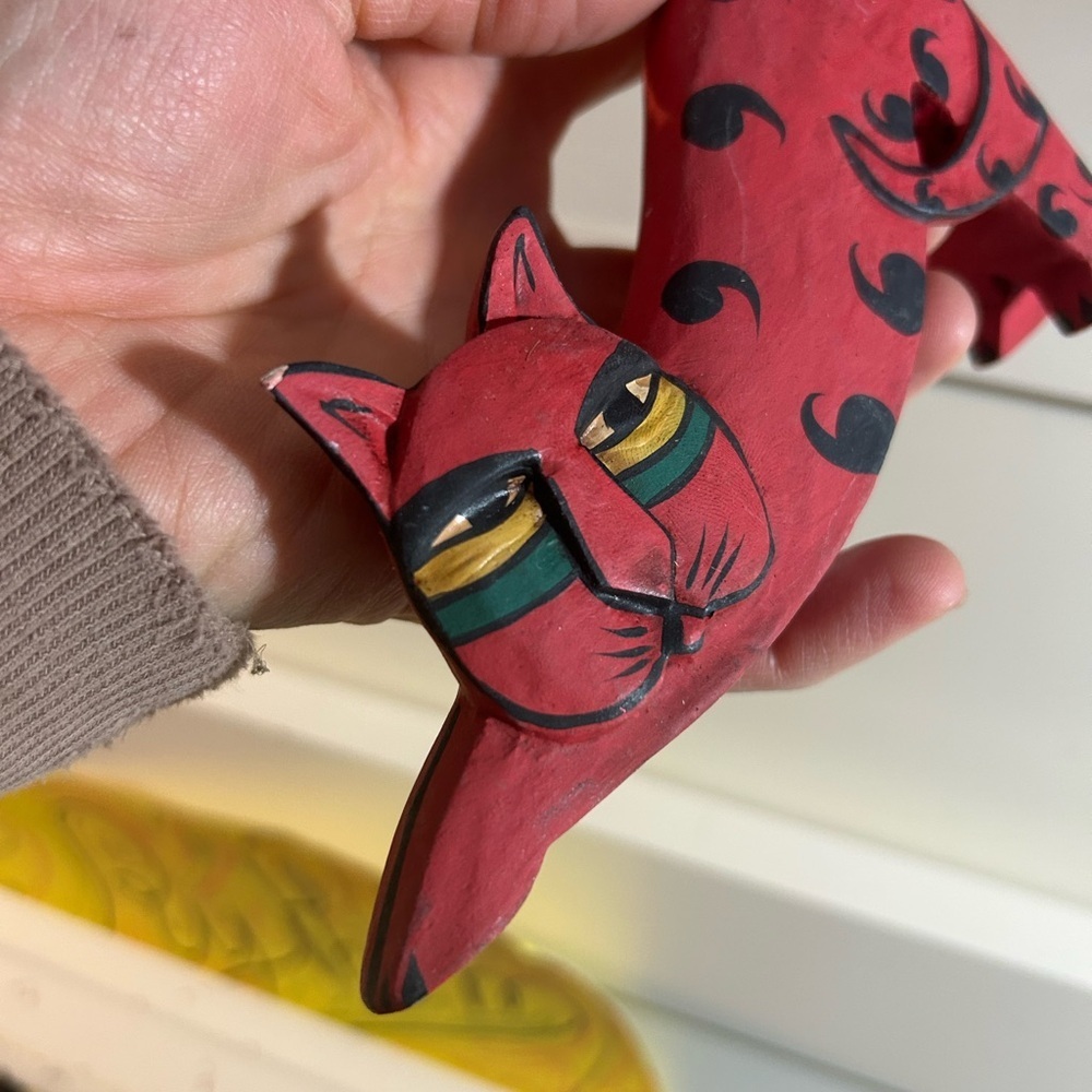 Handcrafted 6" Red Cat Figurine Indonesia - Picture 7 of 8